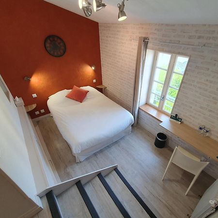 Logis Hotel Le Prince Noir Sérignac-sur-Garonne Exterior foto
