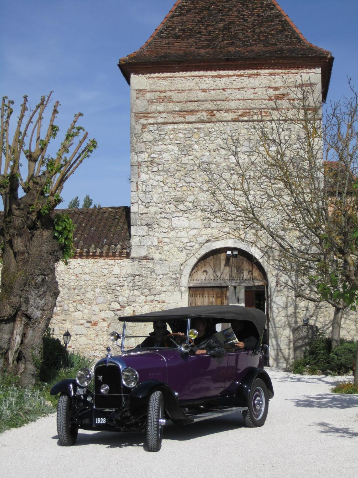 Logis Hotel Le Prince Noir Sérignac-sur-Garonne Exterior foto